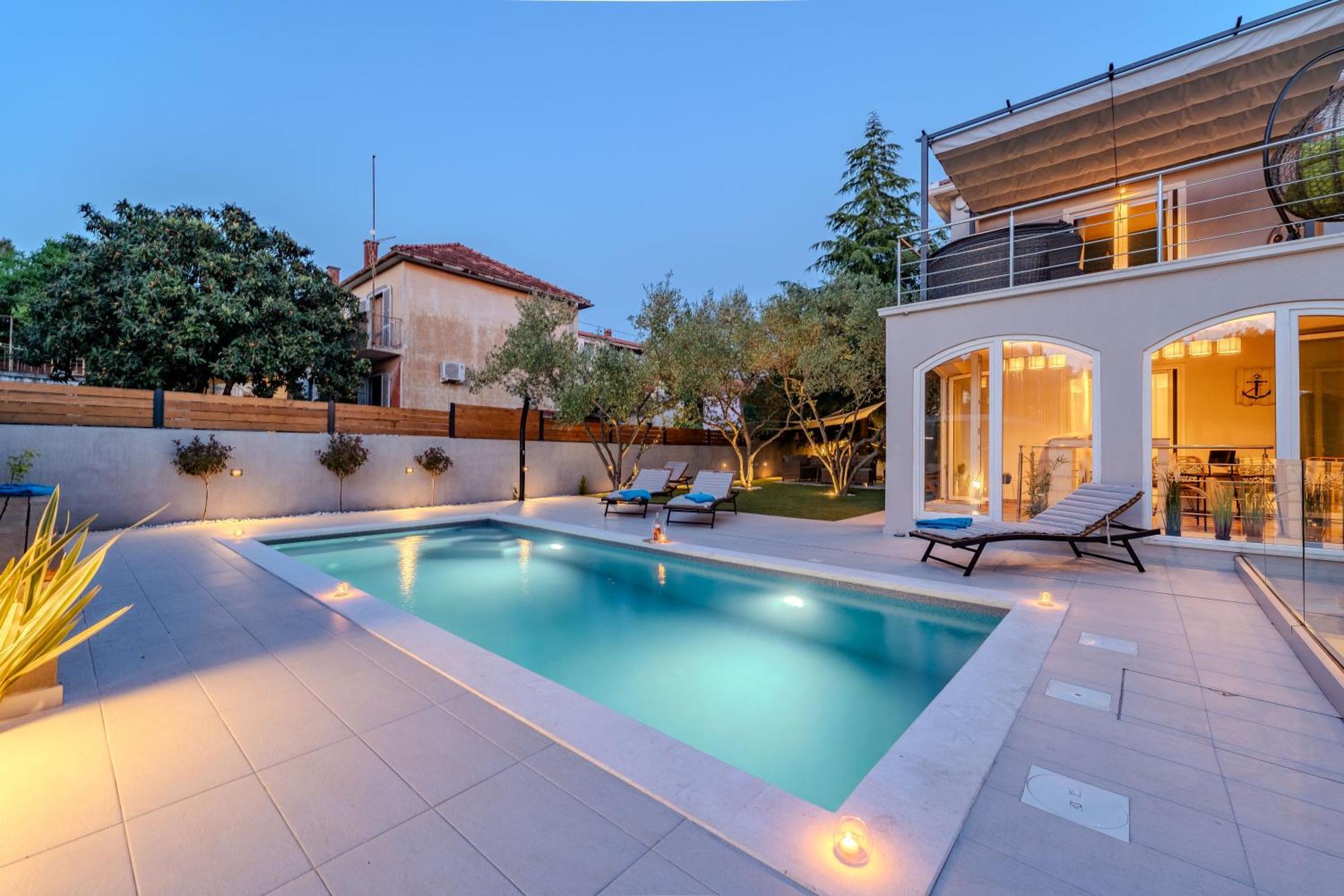 Villa B&d For The Complete Pleasure Of Vacation !heated! Private Pool! Oasis In The Center Of Zadar, 100m From The Sea *